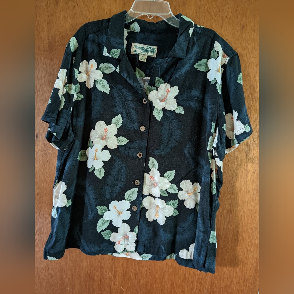 Havana Jack's Cafe Hawaiian shirt.